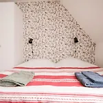 Langebjerg & Spisested 3* אלינגה