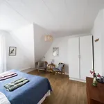 Langebjerg & Spisested ゲストハウス 3*