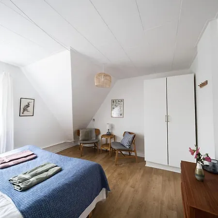 Langebjerg & Spisested Guest house 3*