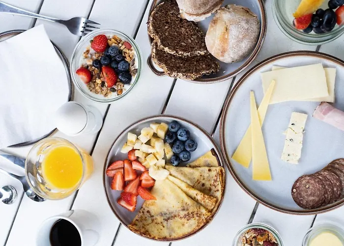 Langebjerg & Spisested Pensión 3*