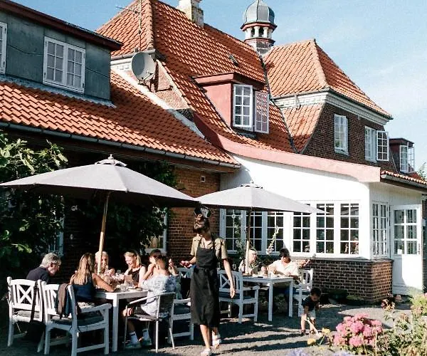 Pensión Langebjerg & Spisested 3*