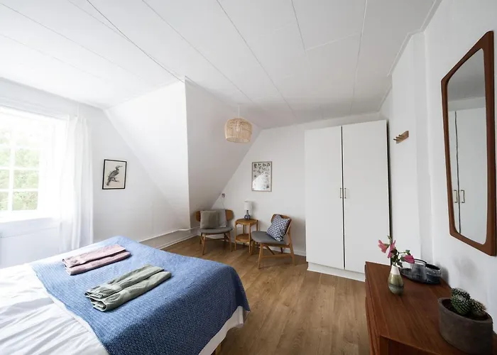 Langebjerg & Spisested Pensión 3*