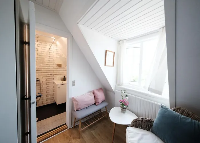 Langebjerg & Spisested Pensión 3*